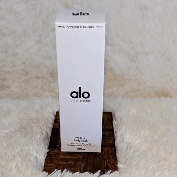 Mega-C Body Wash by alo glow system - Picture 1 of 3
